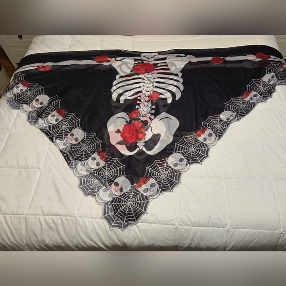 Victoria Harbour Dia De Los Muertos Sheer Mesh Skeletons Cape One Size - Picture 7 of 8
